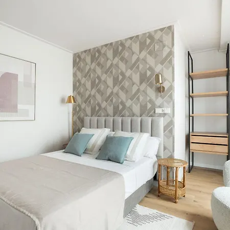 Monumental Peten By Manlia